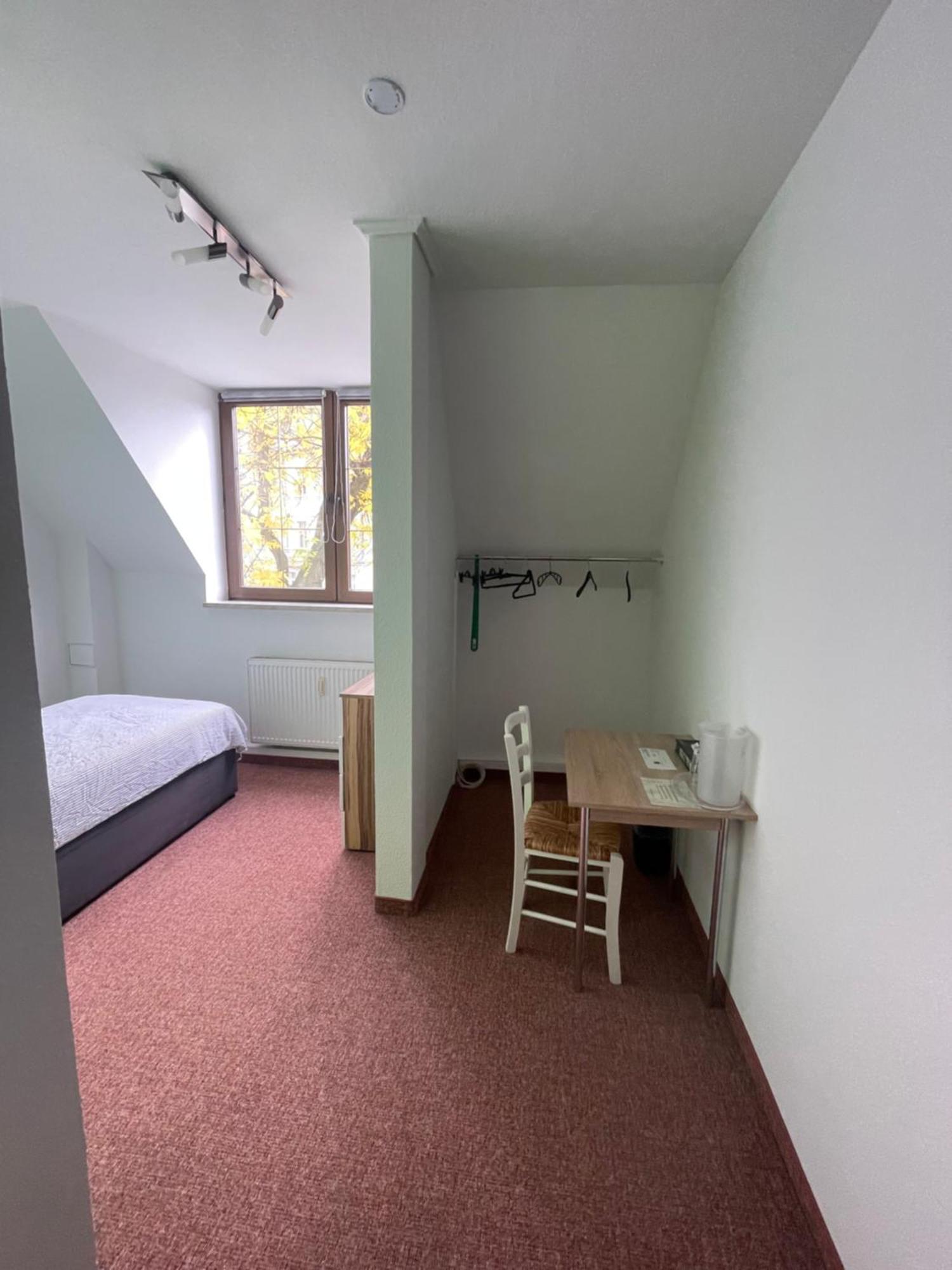 Neue Pfefferkiste Hostel Leipzig Exterior photo